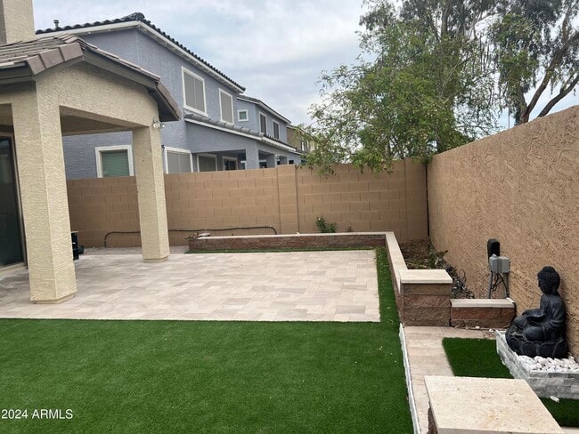 6035 W Camino San Xavier in Glendale, AZ - Building Photo - Building Photo