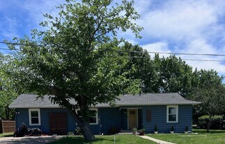 1102 Walnut St in Royse City, TX - Building Photo