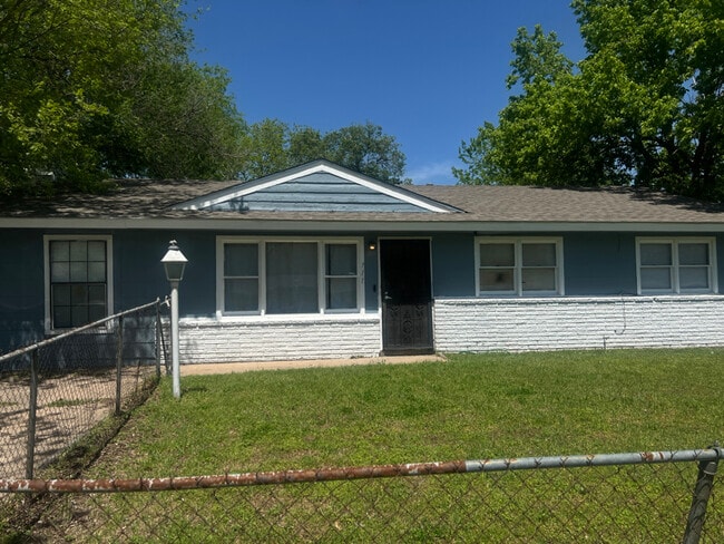 property at 711 E 52nd Pl N