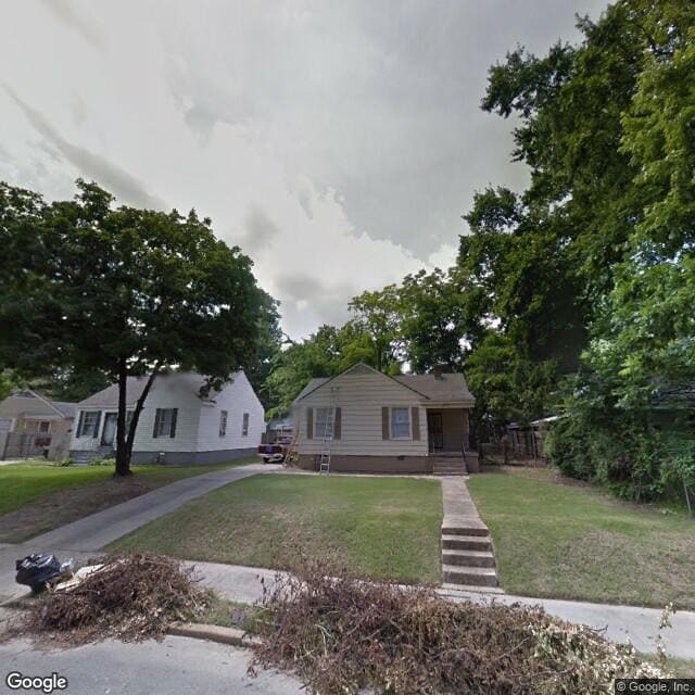 property at 3703 Fairoaks Ave