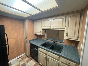 11843 Braesview in San Antonio, TX - Foto de edificio - Building Photo