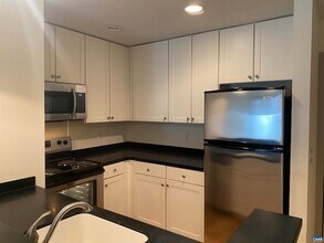 1521 Virginia Ave in Charlottesville, VA - Building Photo - Building Photo