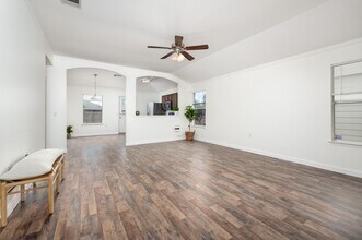 13009 Noche Clara Dr in Austin, TX - Building Photo - Building Photo