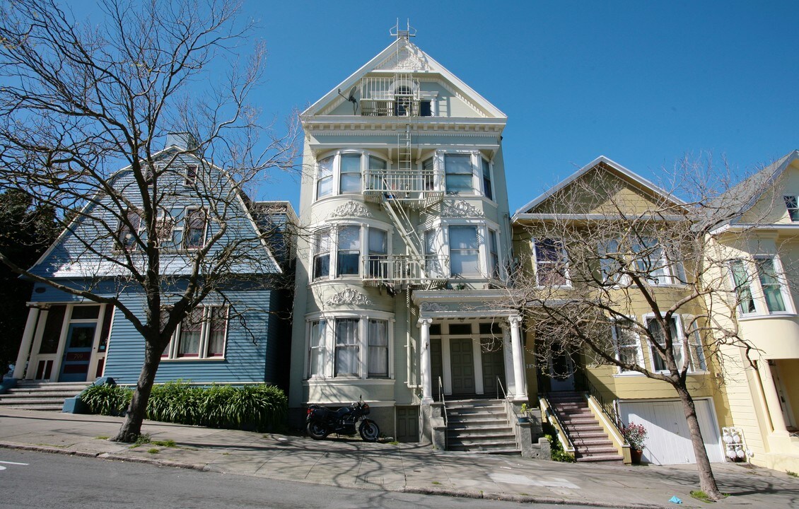 793-797 Clayton St in San Francisco, CA - Foto de edificio