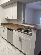 201 SW 116th Ave in Pembroke Pines, FL - Building Photo - Building Photo