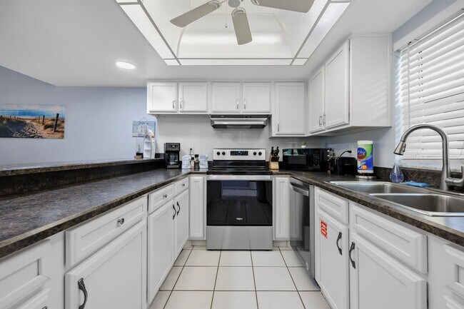 5200 Ocean Beach Blvd-Unit -FL1-ID1044460P in Cocoa Beach, FL - Building Photo - Building Photo