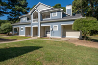 Regency Place Apartments in Durham, NC - Foto de edificio - Building Photo