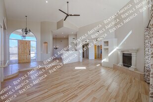 14731 E Dixileta Dr in Scottsdale, AZ - Building Photo