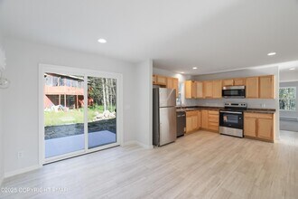 458 Country Pl Dr in Tobyhanna, PA - Building Photo - Building Photo