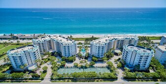 230 Ocean Grande Blvd in Jupiter, FL - Building Photo