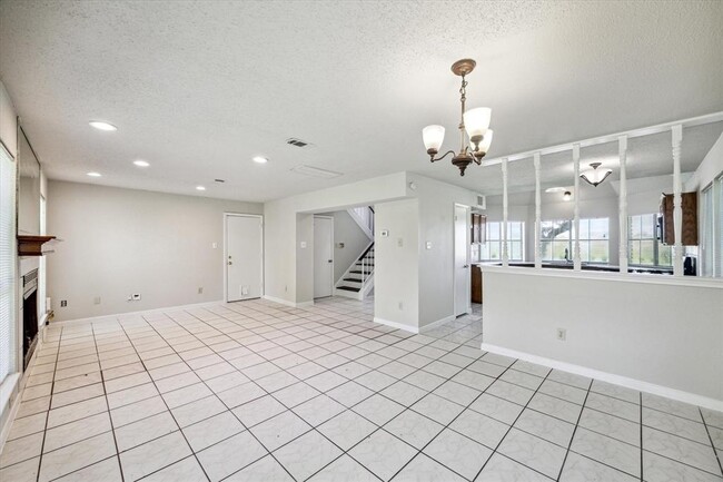 2919 Great Lakes Ave in Sugar Land, TX - Building Photo - Building Photo