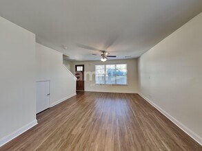 5516 Central Grove Sq in Nashville, TN - Building Photo - Building Photo