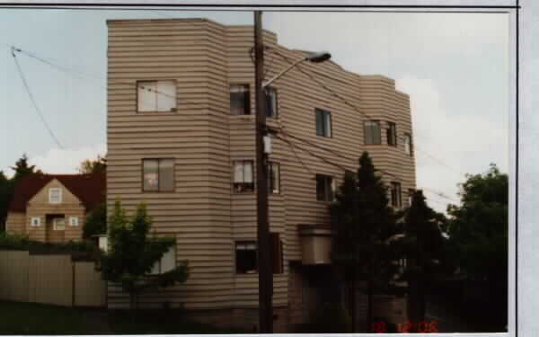 2416 E Madison St in Seattle, WA - Building Photo - Building Photo