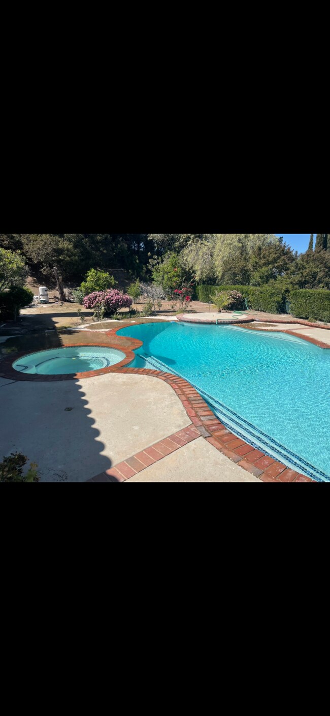 4005 Alonzo Ave Rentals in Encino, CA