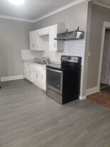 704 E Main St in Crawfordsville, IN - Building Photo