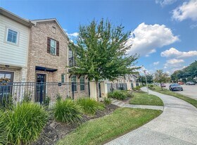 9503 Towne Lake Pkwy in Houston, TX - Building Photo