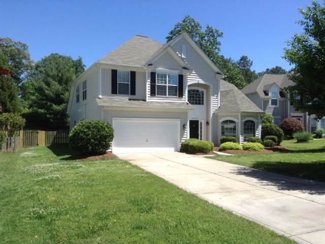 property at 14127 Hiawatha Ct