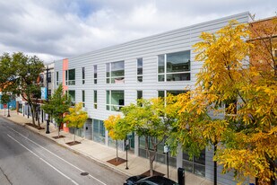 1244 W Devon Ave in Chicago, IL - Building Photo