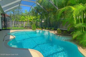 416 Southampton Dr in Indialantic, FL - Building Photo - Building Photo