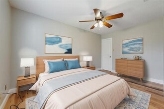 1801 W 37th St in Austin, TX - Building Photo - Building Photo