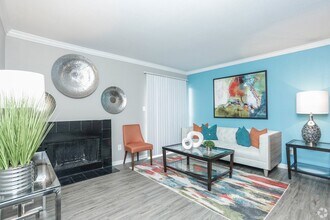 10250 Lands End Dr, Unit 222 in Houston, TX - Building Photo - Building Photo