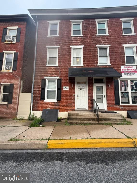 property at 28 N 2nd Ave
