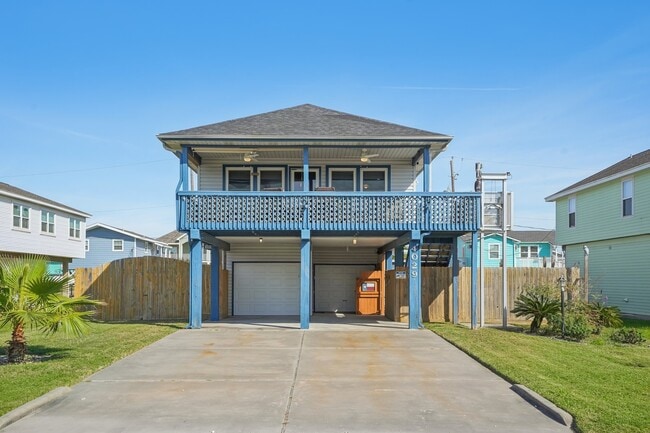 property at 4029 Fort Bend Dr
