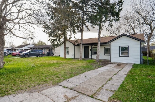 7424 Stanwick Dr in Houston, TX - Building Photo - Building Photo