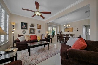 9514 Trailing Moss Dr in Houston, TX - Foto de edificio - Building Photo