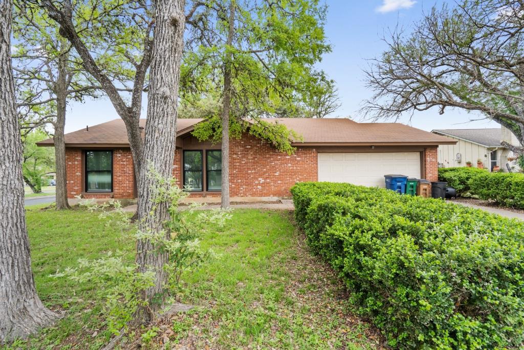 2701 Alderwood Dr in Austin, TX - Building Photo