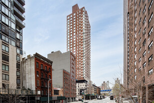 Chartwell House in New York, NY - Building Photo