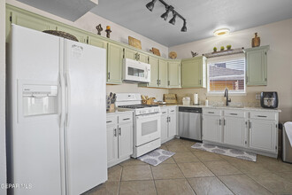 1296 Desierto Seco Dr in El Paso, TX - Building Photo - Building Photo