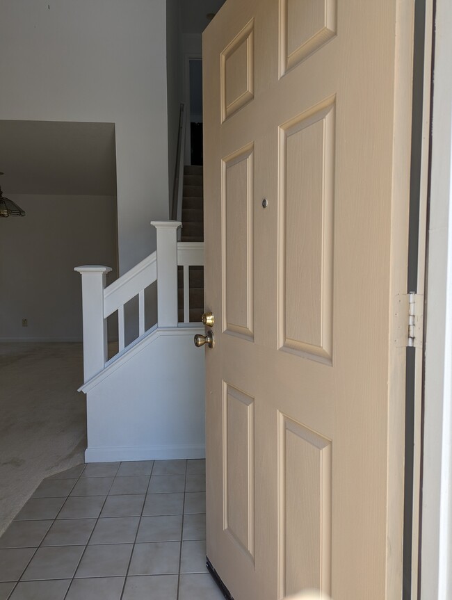 5 Holtz Ct in Alameda, CA - Building Photo - Building Photo