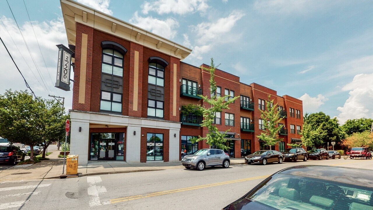 1015 Fatherland St in Nashville, TN - Building Photo