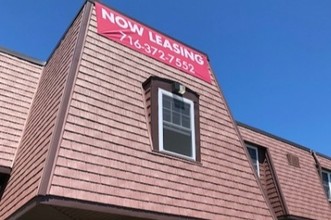 Edinboro Country Square Apartments in Edinboro, PA - Building Photo - Building Photo