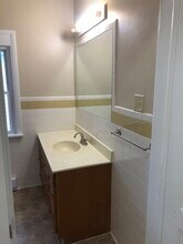 2124 Cherry St, Unit 1 in Erie, PA - Building Photo - Building Photo