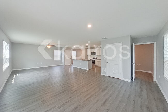 8716 SW 44th Ct in Ocala, FL - Foto de edificio - Building Photo