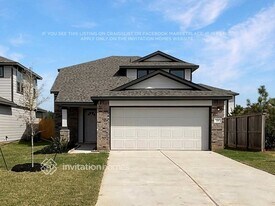 5747 Daphne Dr in Montgomery, TX - Building Photo