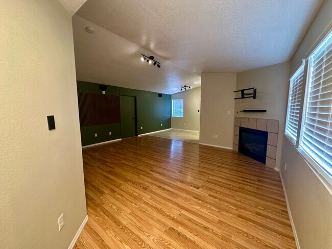 11309 Miravista Pl SE in Albuquerque, NM - Foto de edificio - Building Photo