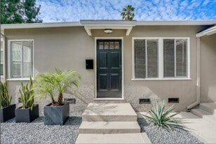 4244 Tujunga Ave, Unit 4244.5 in Los Angeles, CA - Building Photo