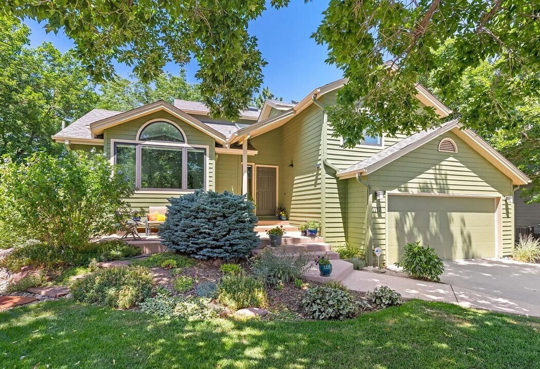 1117 Barberry Ct in Boulder, CO - Building Photo