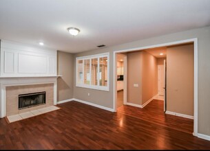 4558 Glenbury Ct S in Jacksonville, FL - Building Photo - Building Photo