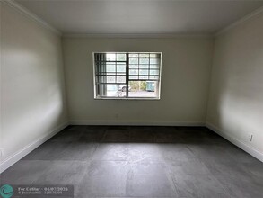 495 SE 8th St in Deerfield Beach, FL - Building Photo - Building Photo