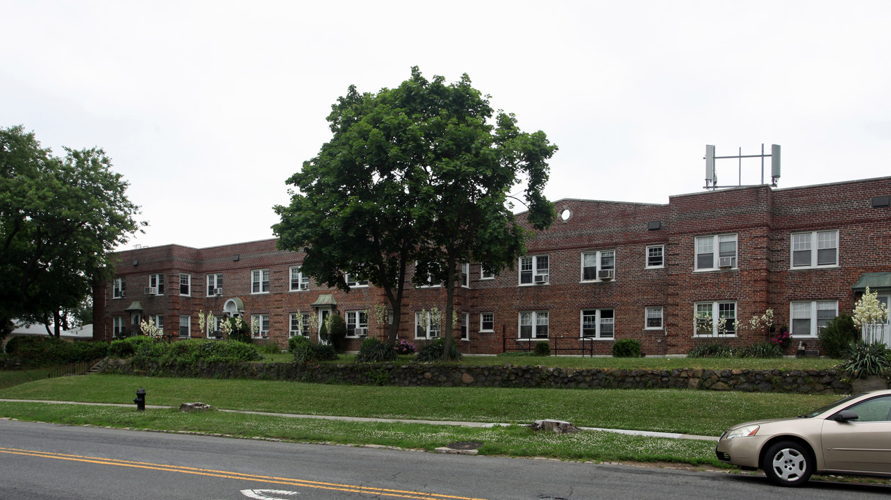 29-17 148th St in Flushing, NY - Building Photo