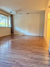 15 Towne House Rd in Hamden, CT - Building Photo - Building Photo