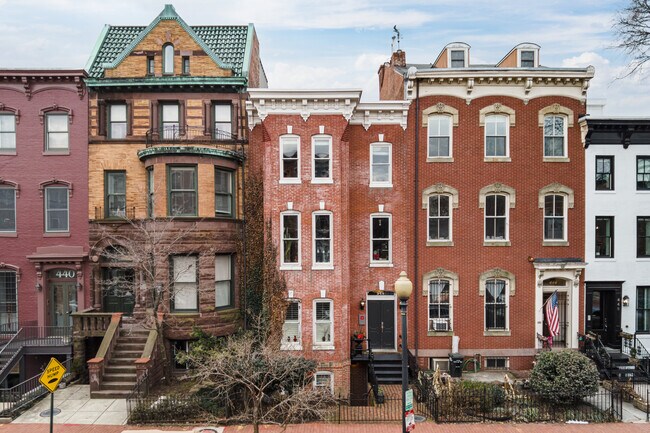 444 M St NW in Washington, DC - Foto de edificio - Building Photo