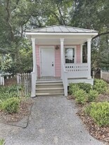 703 Cottage Sq Ln in Ocean Springs, MS - Building Photo