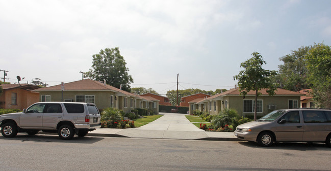 1024 Justin Ave in Glendale, CA - Building Photo - Building Photo