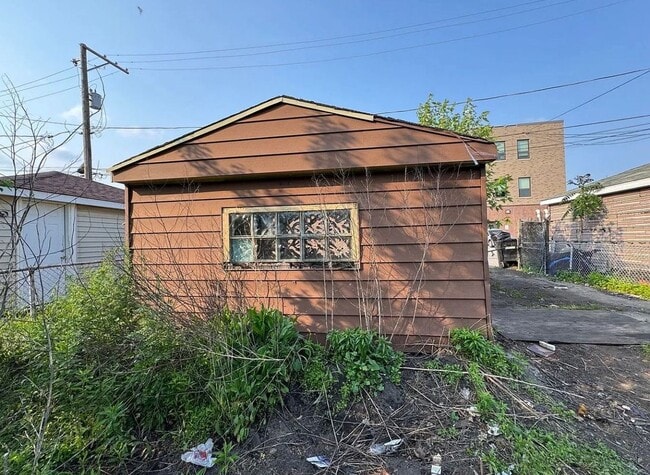 8371 S Baltimore Ave in Chicago, IL - Building Photo - Building Photo