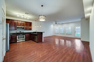 1161 Eden Park Ln in Houston, TX - Building Photo - Building Photo